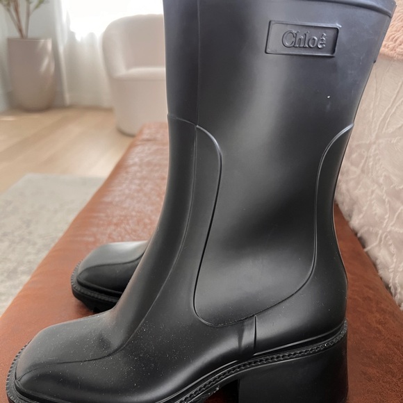 Chloe-Betty Rubber Rain Booties - Picture 6 of 8